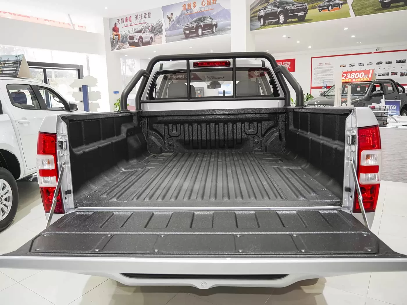 وانت دیزل ایسوزو 2.5 تی - وانت صادراتی با کارایی بالا