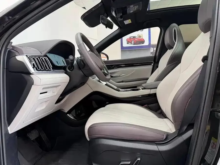 2025 BYD Song PLUS DM-i 112KM پریمیوم کارکرده پلاگین هیبریدی SUV