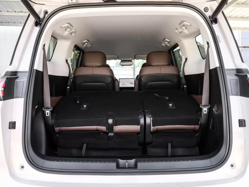 Wuling Starlight 730 2026 1.5T CVT Premium MPV 7 صندلی برای حمل و نقل خانواده و مسافر
