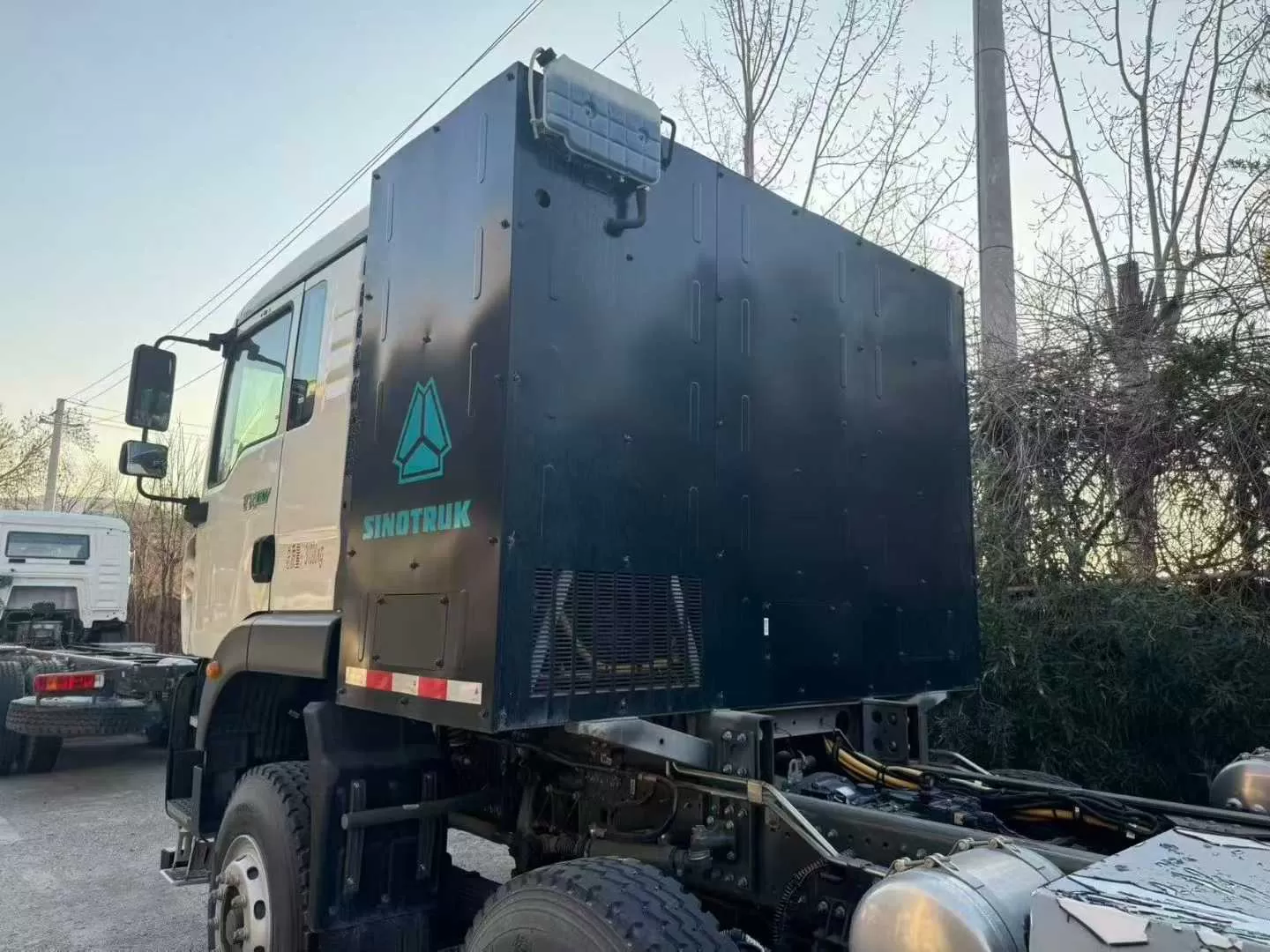 کامیون تراکتوری سینوتراک هاوو TX 6×4 برای فروش در چین